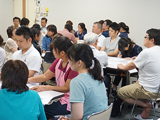 在宅医療・介護関係者向け勉強会「在宅医療・介護等多職種連携についての事例検討会」の様子